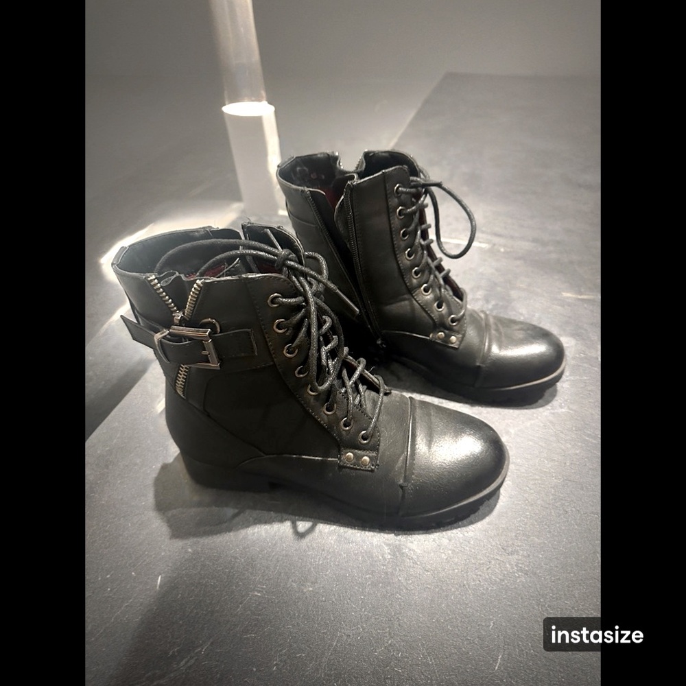 Women’s black booties